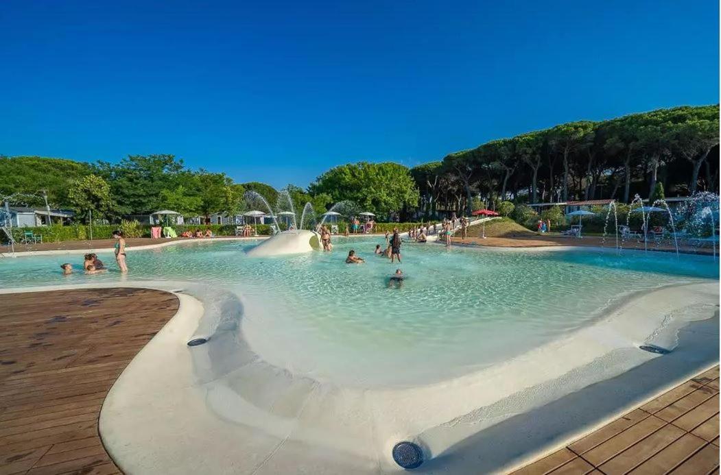 Vacanceselect Mobil Homes - Camping Pineta Sul Mare Camping Village Чезенатіко Екстер'єр фото